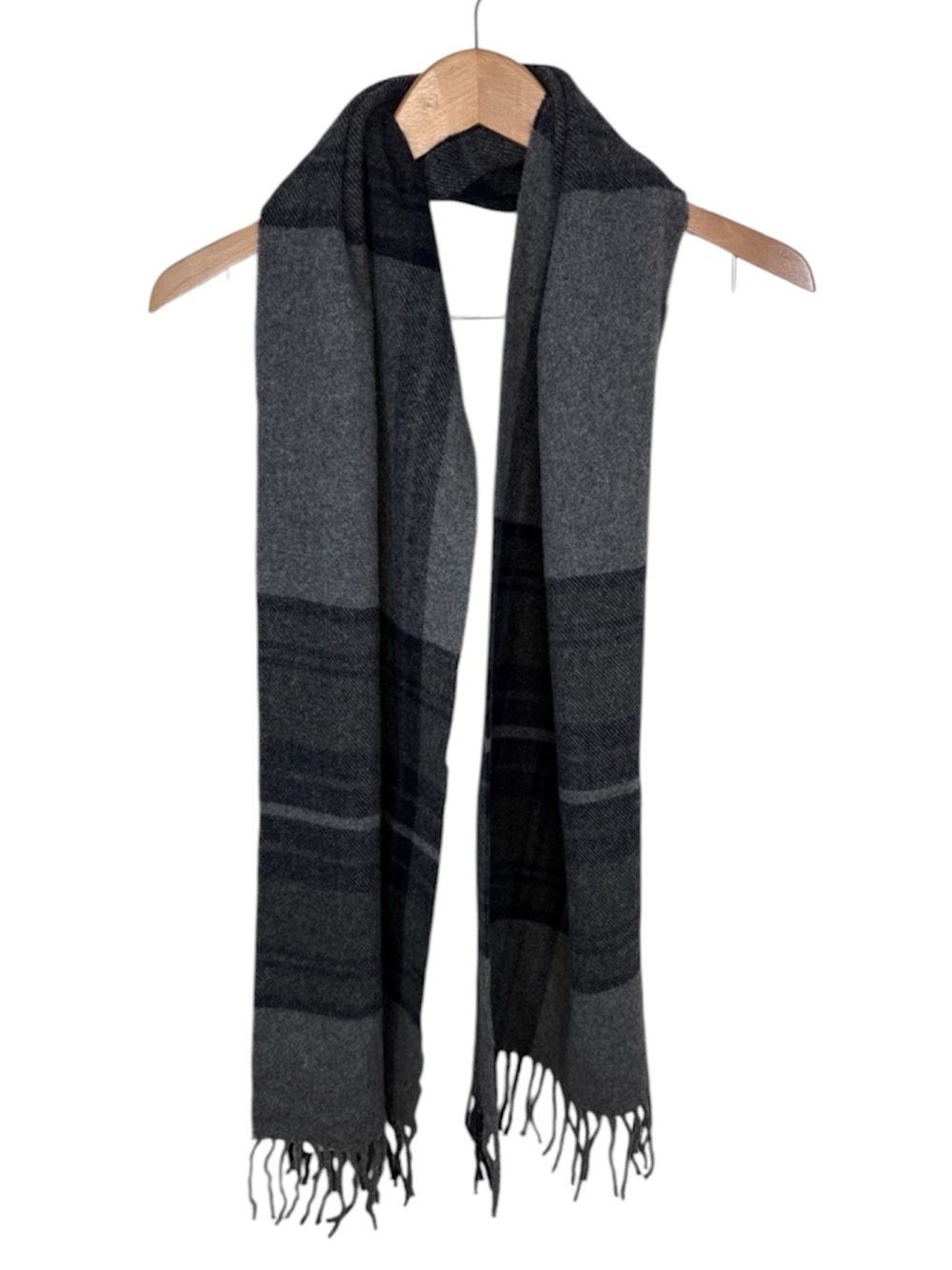 New Italian Woollen Treasures Grey Black Lambswool Fringe Scarf